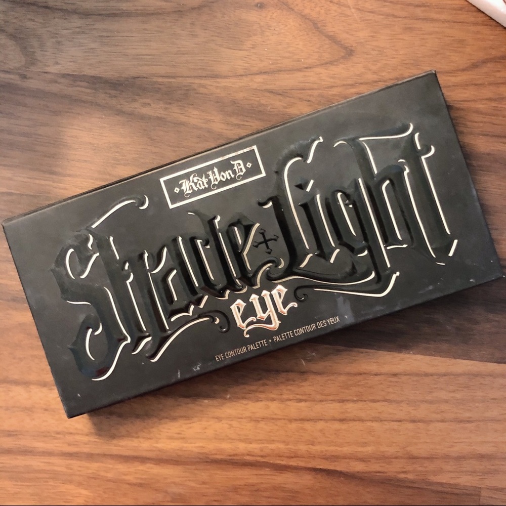 Kat Von D Shade and Light Eye Palette